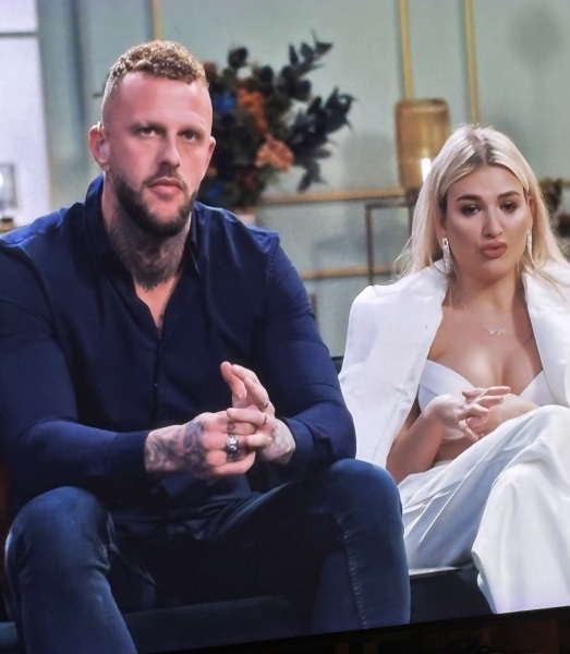 MAFSUK Thread 14: Mould & Ming Mansion? I’d rather have licks with John the Dog. Run run as fast as you can, you lost Luke now, he’s the sausage dogs man….. (No Spoilers)