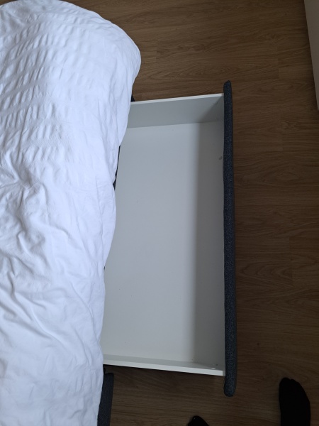 Underbed drawers - what do you keep in yours?