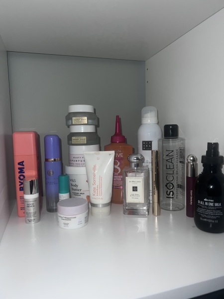 Tempted by beauty treats? Addicted to buying beauty products? Is your collection bursting with favourites? Join fellow beauty lovers in this supportive group!