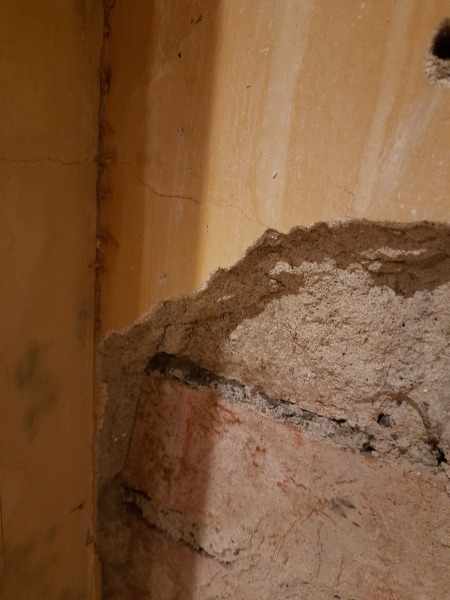 Could I replaster this corner myself?