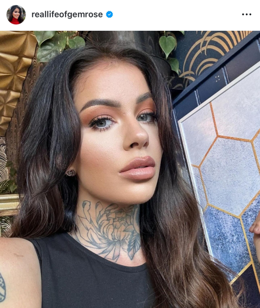 MAFS THREAD 15. Where you can't read the room because your face don't move. But a quick snog with a dog will mouldless but with a sex duck.