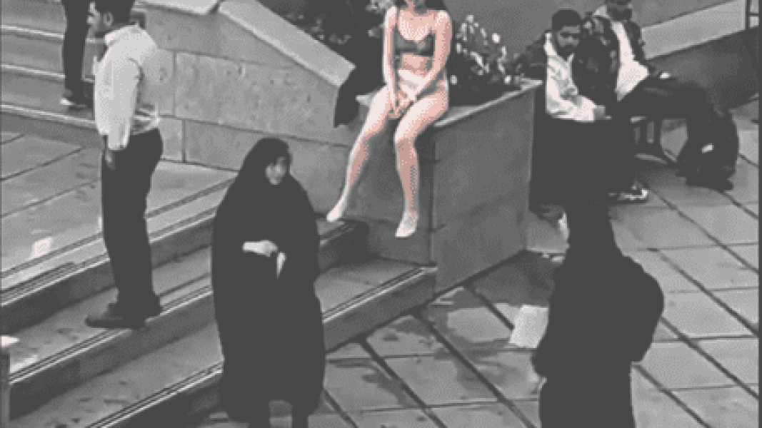 Iranian student strips and arrested by morality police