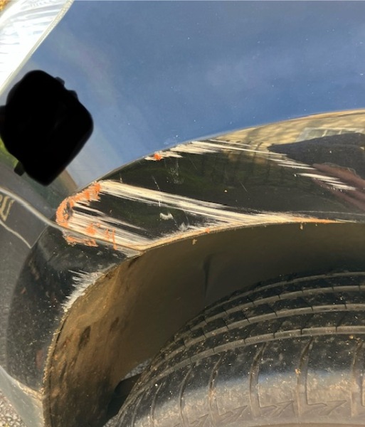 To ask folks who know about cars what to do about this scratch! Help! [+ pic]