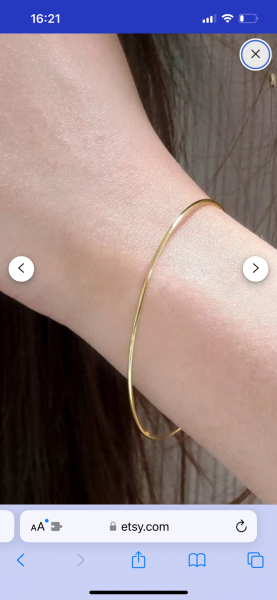Can anyone help me find a bracelet!