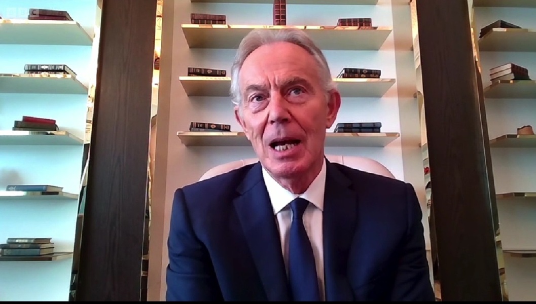 can we talk about Tony Blair's bookshelves?