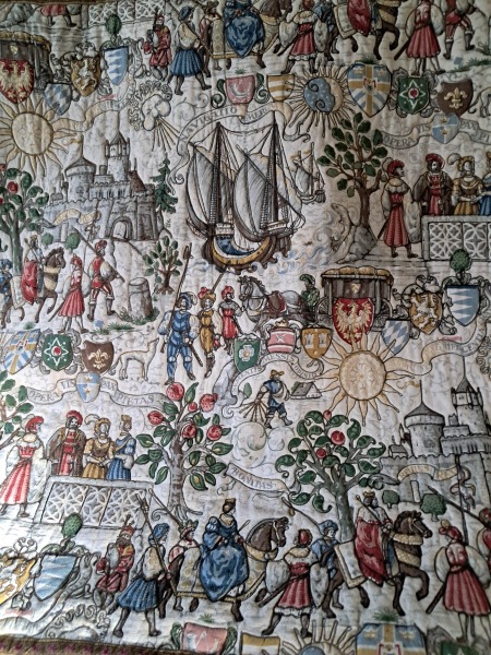 Lovely curtain material: please help me find some