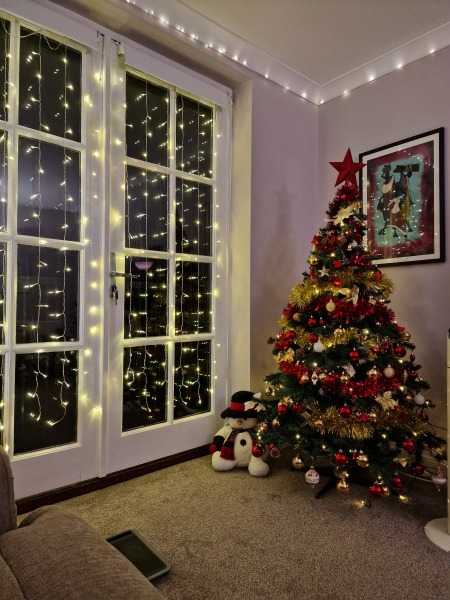 Come and tell us your dull and unexciting news 32: Calmly through the day