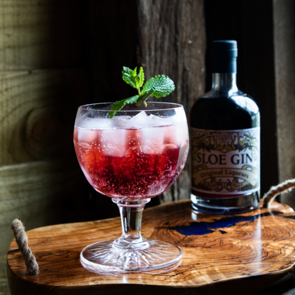 A good Christmas cocktail for 6 people - but Ive got issues!