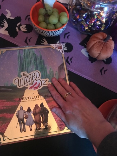 Thread 11 -   the one where I’m nostalgic for a cinnamon bum kit