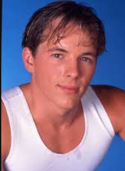 I'm just popping down to the 1980s/1990s corner shop. Anybody want anything?