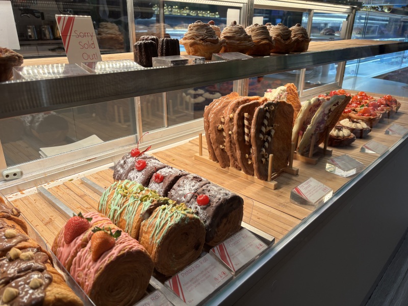 Come and tell me your dull and unexciting news 31: Calmly through the day