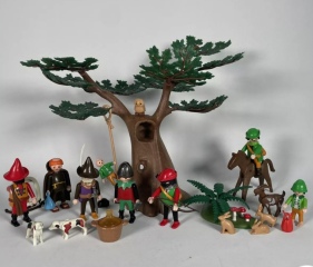 What to buy for Robin Hood obsessed 4 year old?