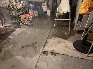 Flooded basement (pic attached) - what kind of pump do we need?