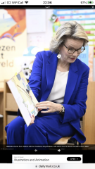 Royal Style: Welcome to the Court of the Dragon Queen!