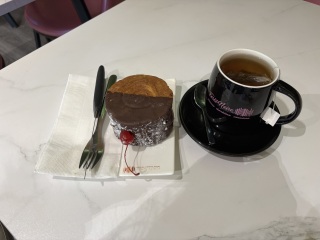 Come and tell me your dull and unexciting news 31: Calmly through the day