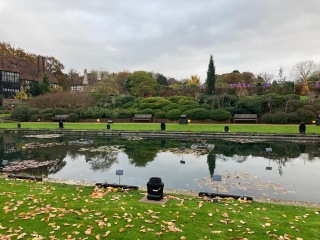 Come and tell me your dull and unexciting news 31: Calmly through the day