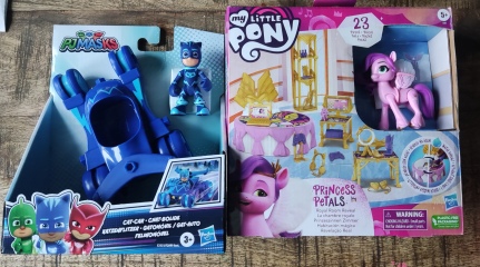 Thread 10 - the one with a rubber dick each