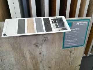 Bathroom - help us decide on flooring/vanity colour