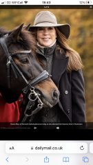 Royal Style: Welcome to the Court of the Dragon Queen!