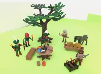 What to buy for Robin Hood obsessed 4 year old?