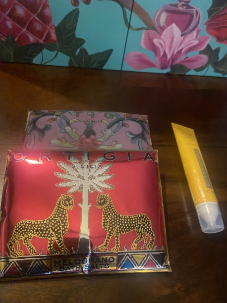 General “Waifs and Strays” Beauty Advent Calendar opening thread 2024