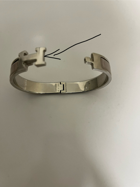 Hermes Clic clac bracelet - urgent! do you have one?