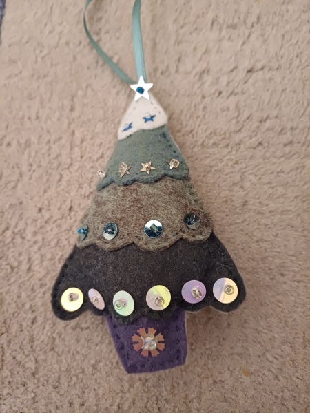 Bluestocking: the one where Boiled gets to the bar first!