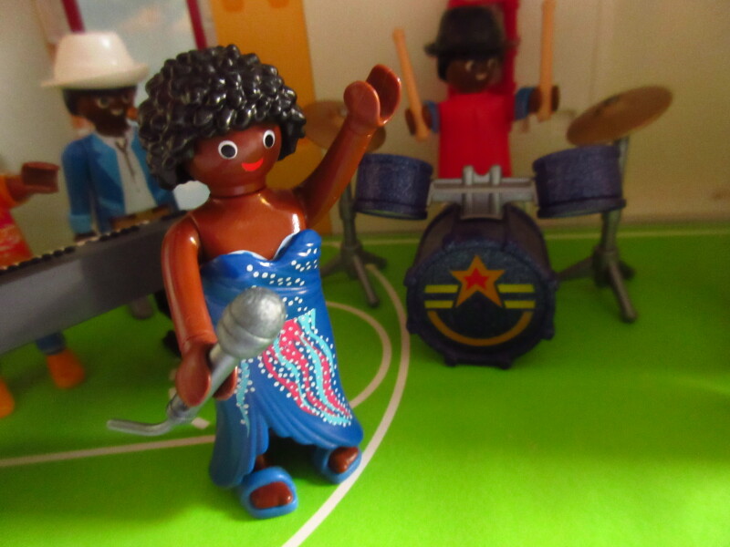 It's advent for the Playmobil people in our house...