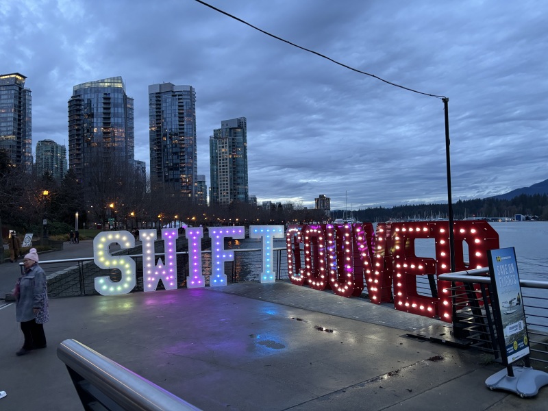 Come and tell us your dull and unexciting news 32: Calmly through the day