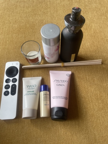 General “Waifs and Strays” Beauty Advent Calendar opening thread 2024