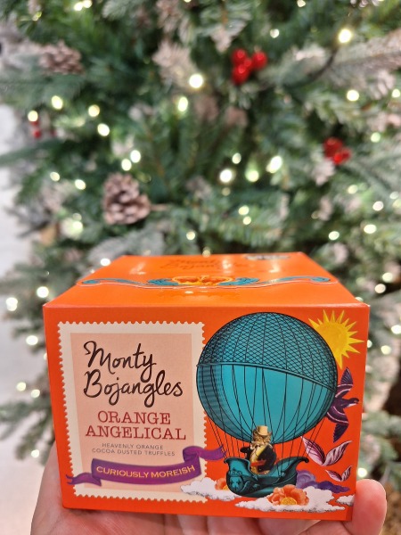 Thread 15 - the one where IT'S DECEMBER!