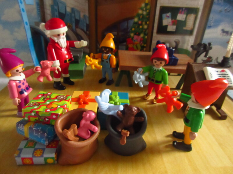 It's advent for the Playmobil people in our house...