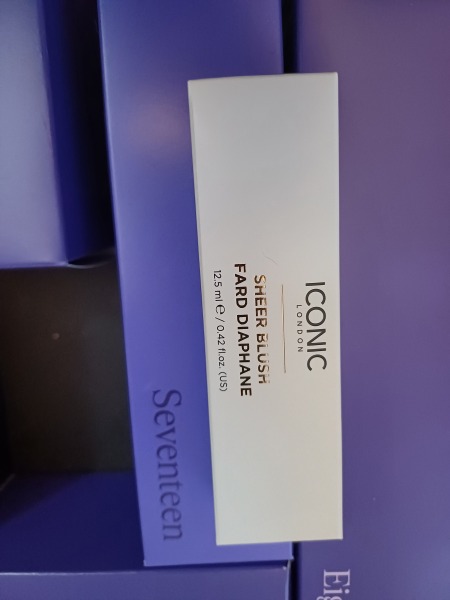 General “Waifs and Strays” Beauty Advent Calendar opening thread 2024