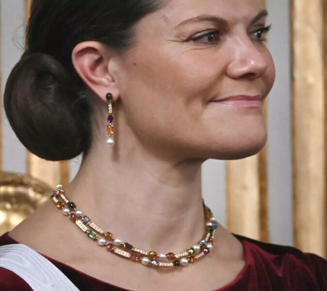 Royal Style: Take the Tiaras out of The Vault! Sparkles aren't just for Christmas!