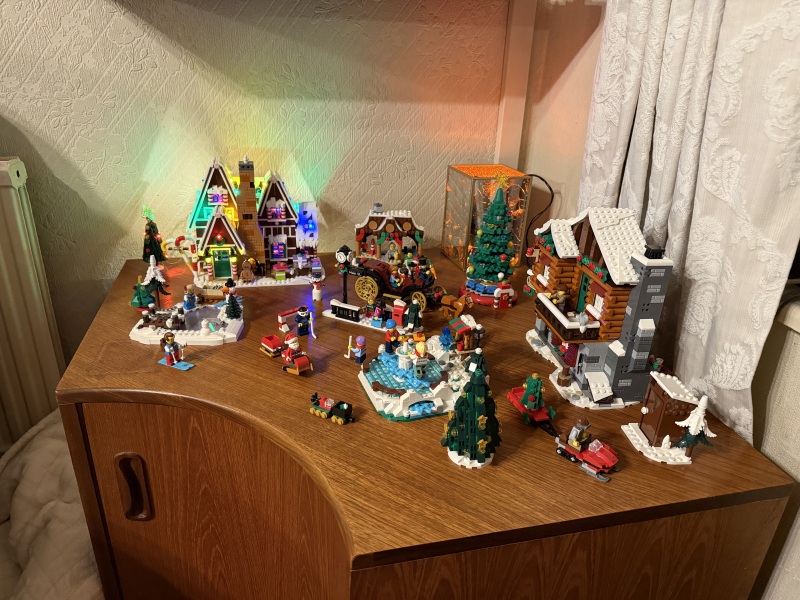 Tinsel, Glitter and Baubles - the Excellent Cats prepare to knock Everything off your Christmas Tree