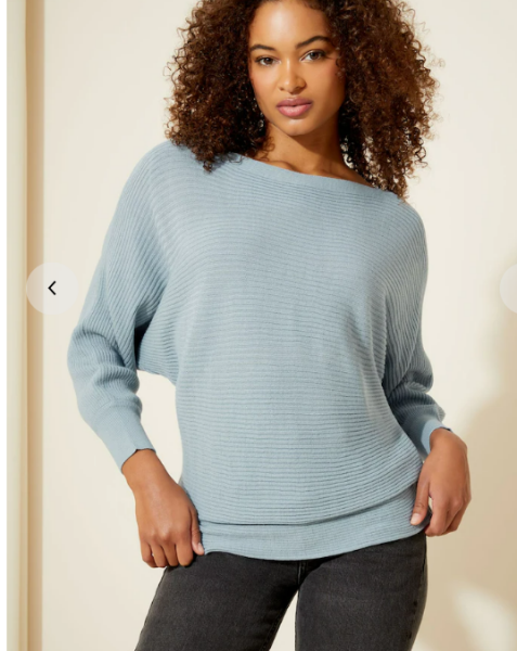 What kinds of tops look good on busty middle aged women?