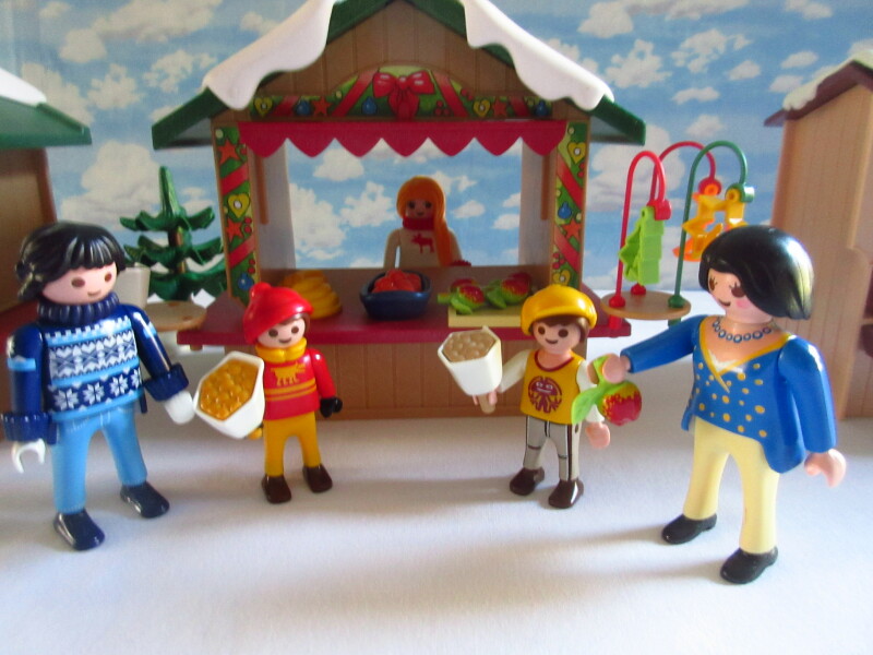 It's advent for the Playmobil people in our house...