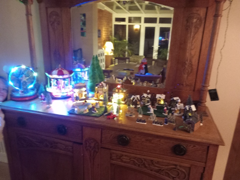 Did the UK ever succumb to the 90s US craze for Christmas villages?