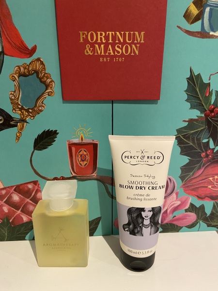 General “Waifs and Strays” Beauty Advent Calendar opening thread 2024 - Part 2.