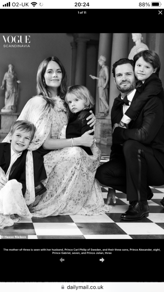 Royal Style: Welcome to the Court of the Dragon Queen!