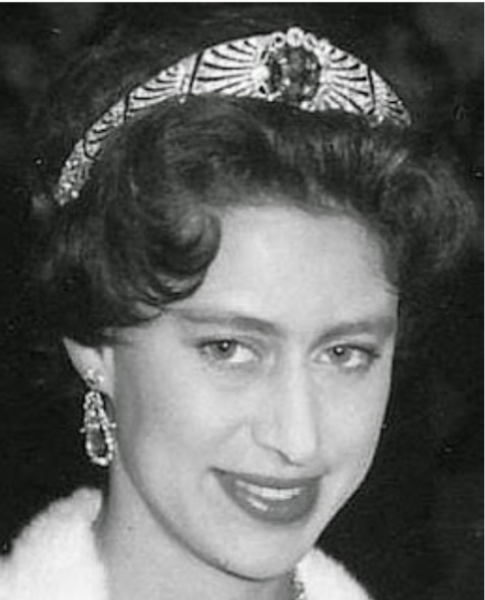 Royal Style: Welcome to the Court of the Dragon Queen!