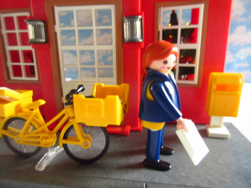 It's advent for the Playmobil people in our house...