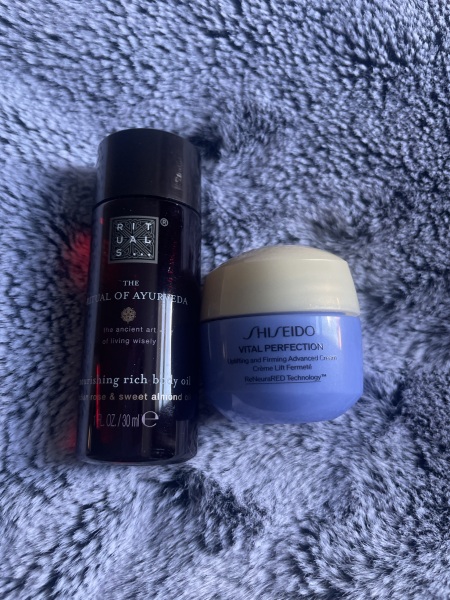 General “Waifs and Strays” Beauty Advent Calendar opening thread 2024