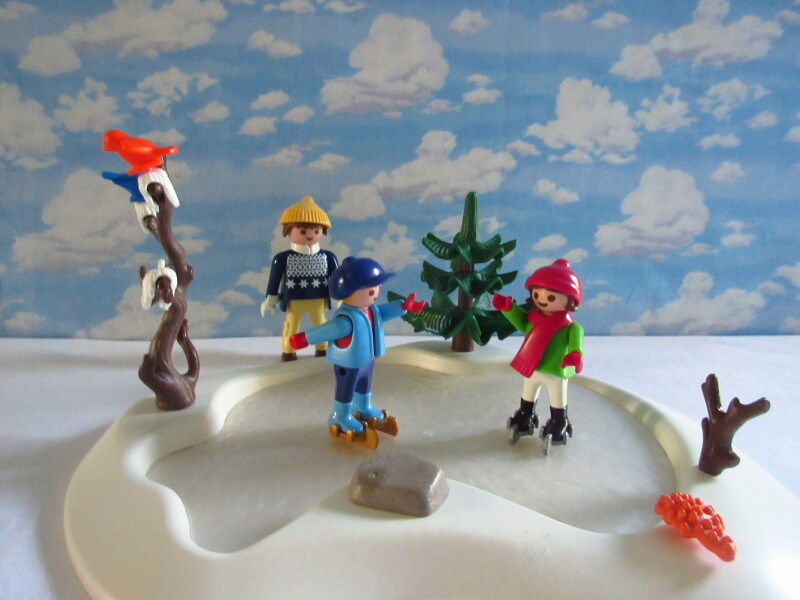 It's advent for the Playmobil people in our house...