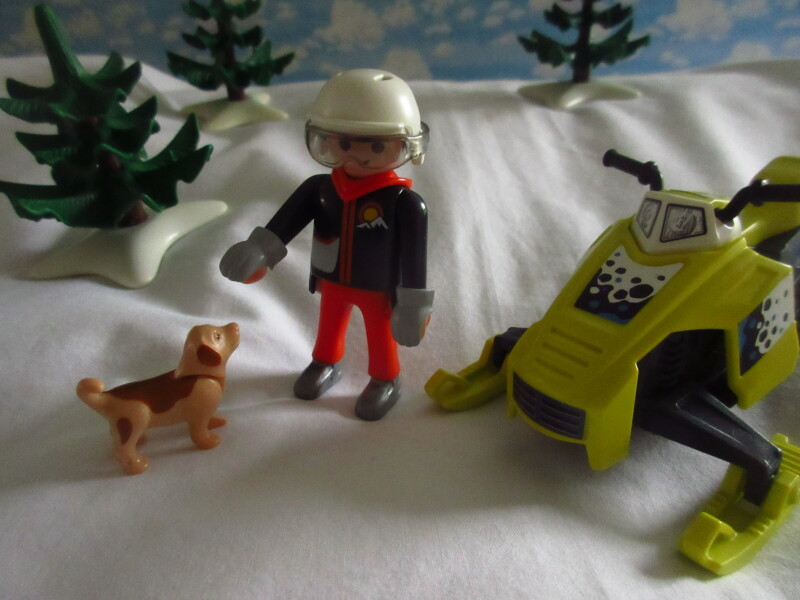 It's advent for the Playmobil people in our house...