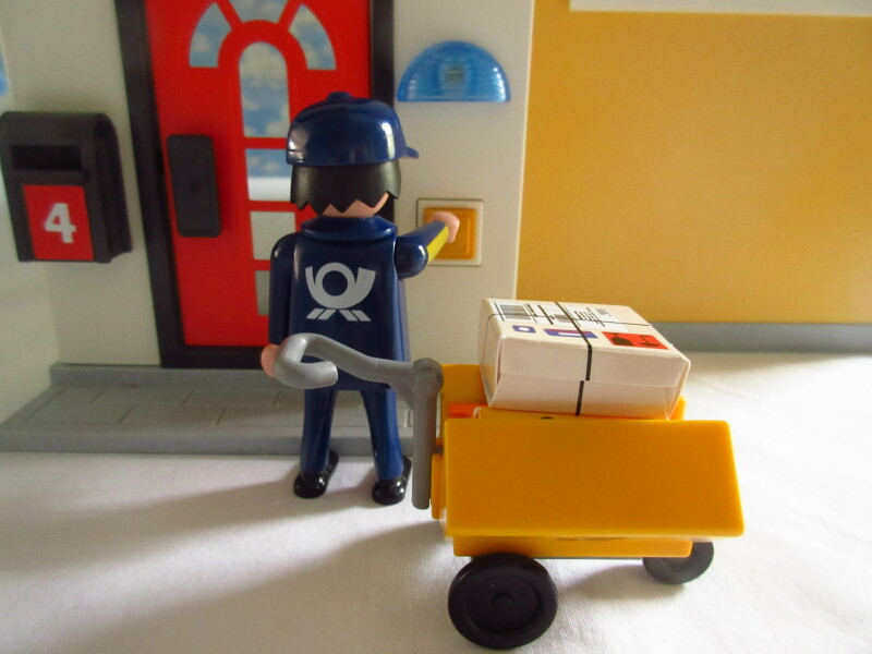 It's advent for the Playmobil people in our house...