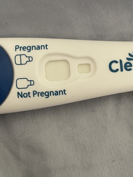 Potentially pregnant -help ! Line eyes