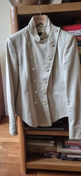 Les Parisiennes des Mamansnet: It's French charm, you know, beheaded people, red wine and blood all over the place - it's romantic, it's normal.