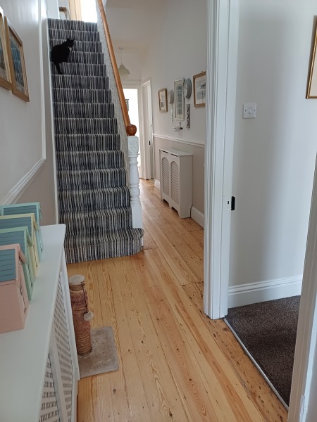 What colour would you paint this hallway?