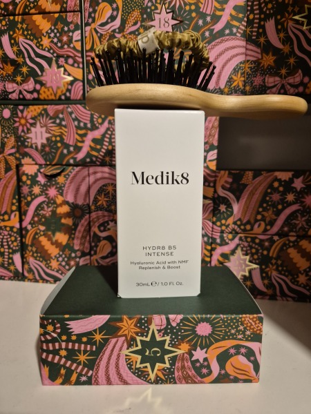 General “Waifs and Strays” Beauty Advent Calendar opening thread 2024